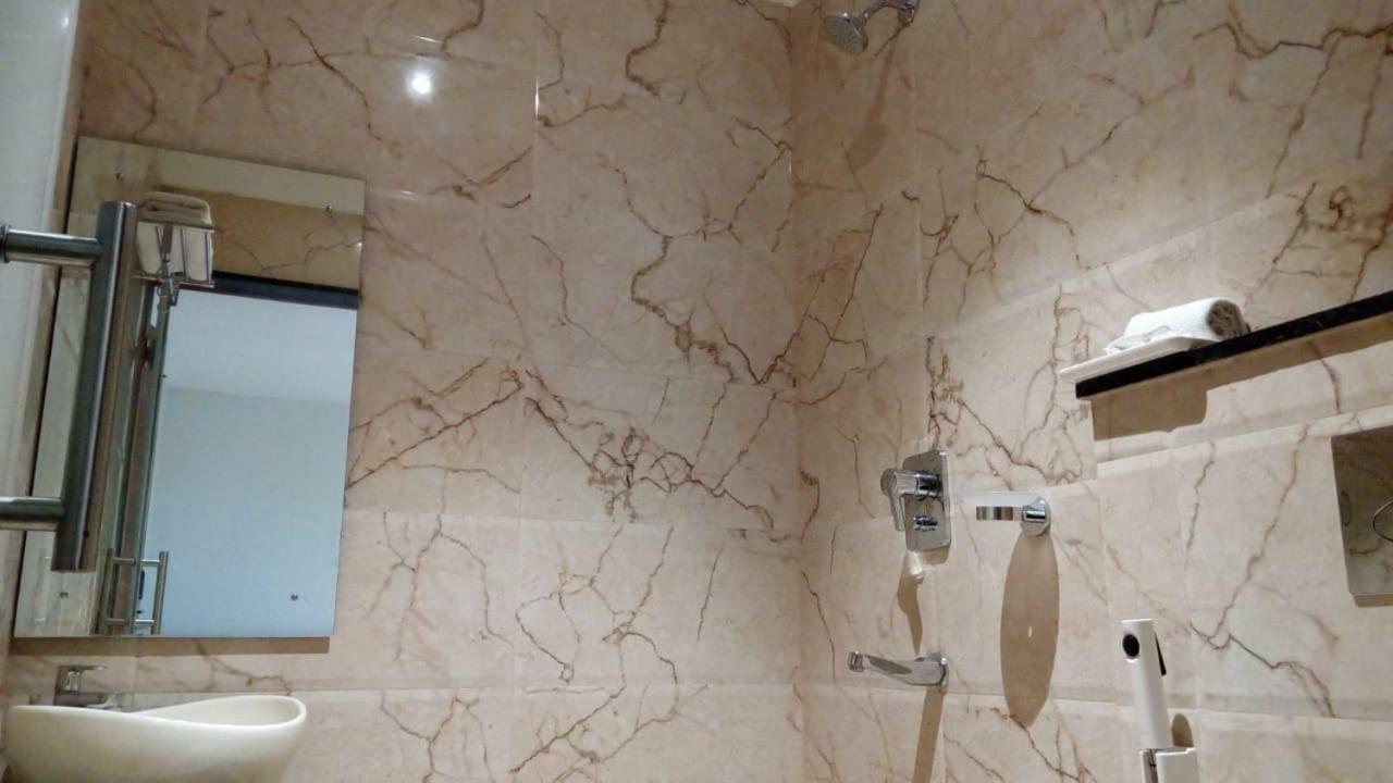 Kings Crown Salt Lake Calcutta Extérieur photo