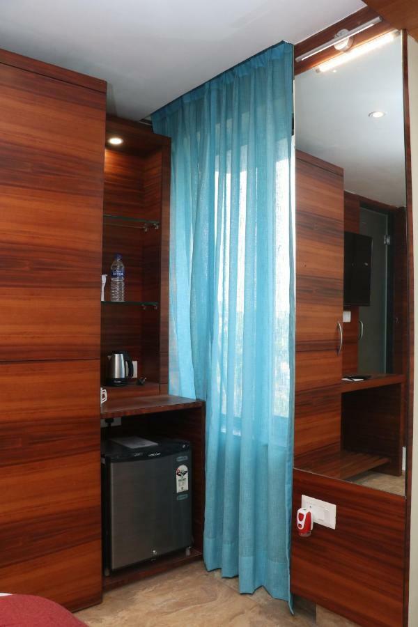 Kings Crown Salt Lake Calcutta Extérieur photo