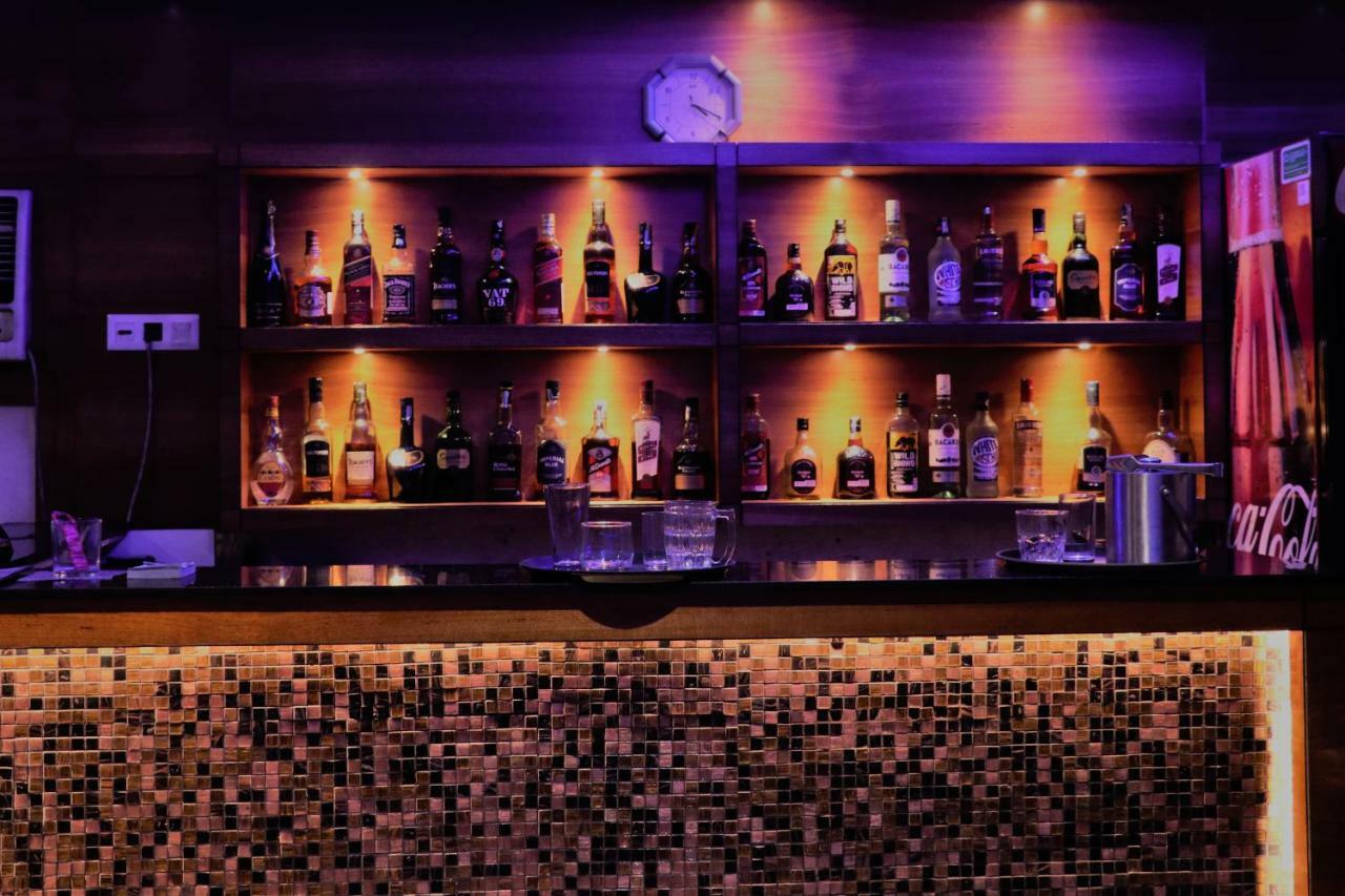 Kings Crown Salt Lake Calcutta Extérieur photo