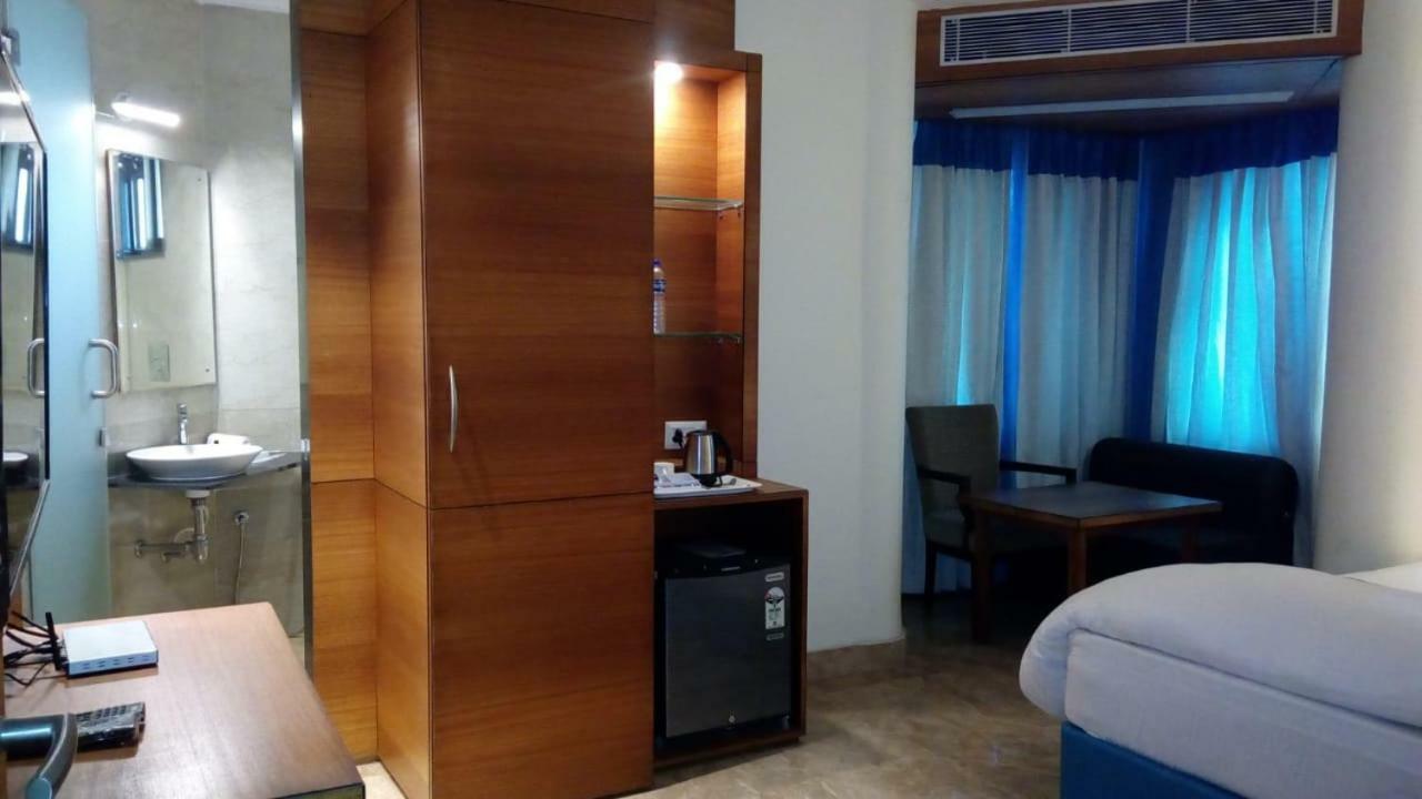 Kings Crown Salt Lake Calcutta Extérieur photo