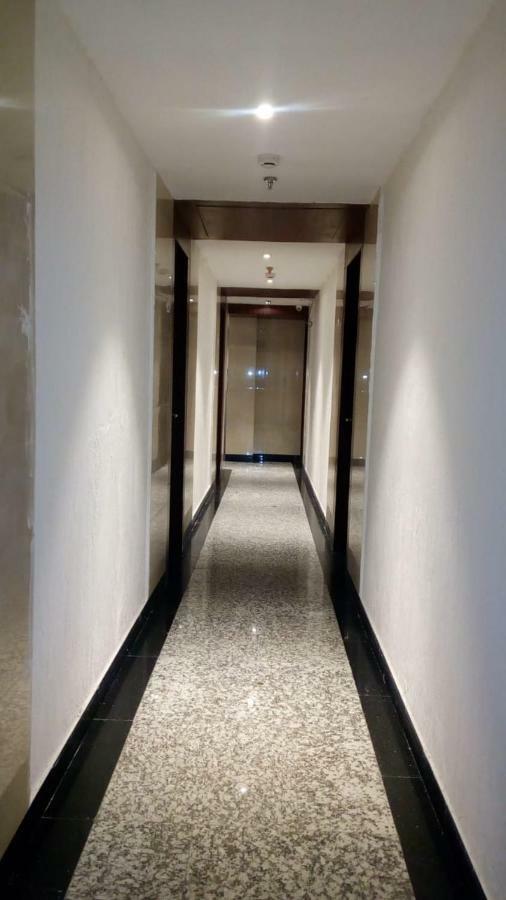 Kings Crown Salt Lake Calcutta Extérieur photo