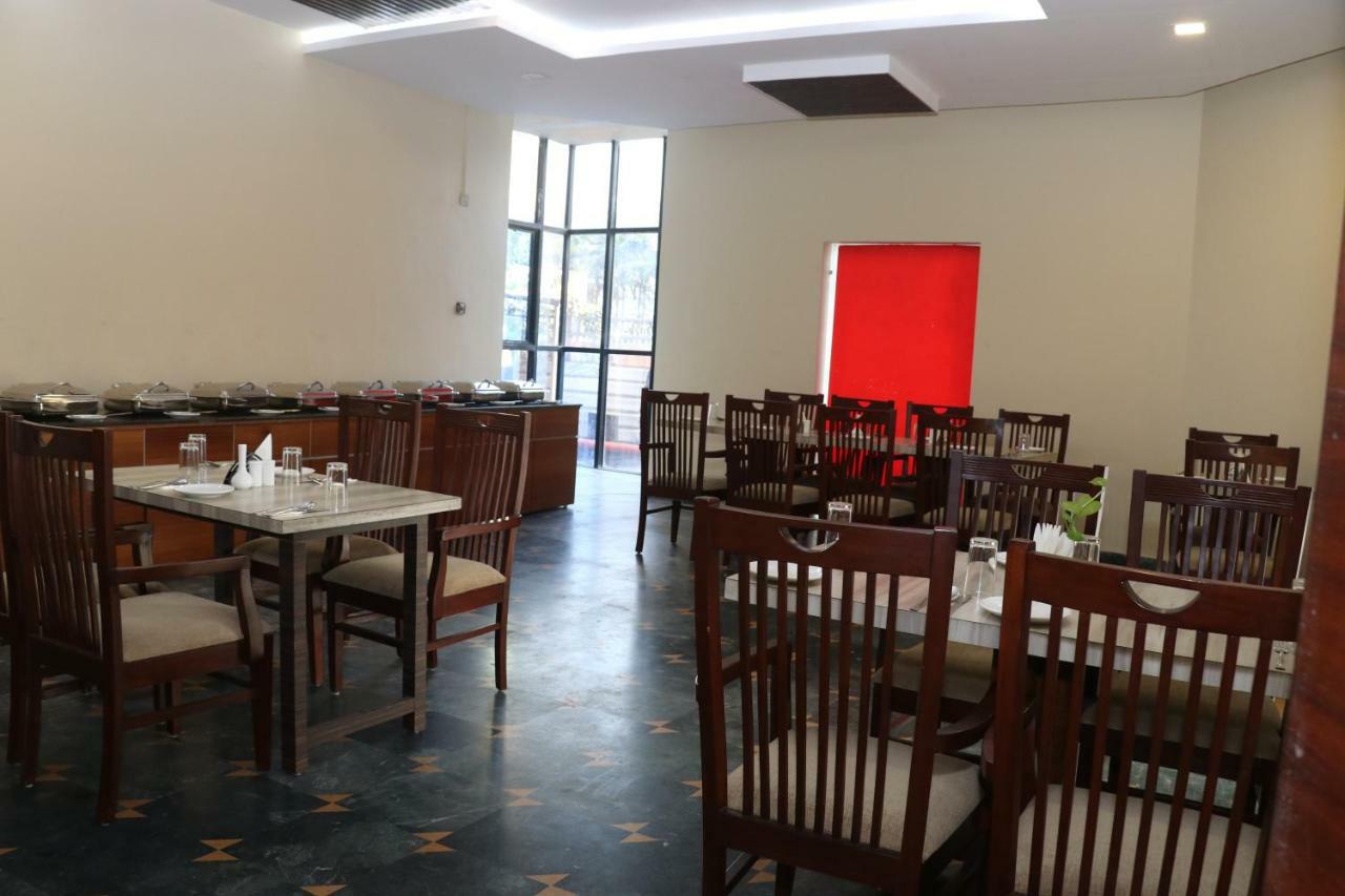 Kings Crown Salt Lake Calcutta Extérieur photo